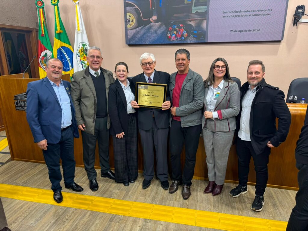 Músico e comunicador Valdir Anzolin recebe título de Cidadão Caxiense