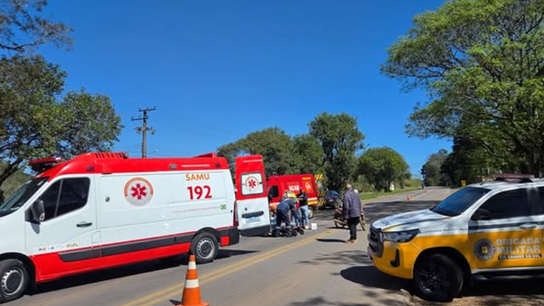Colisão entre carro e motocicleta deixa vítima ferida na ERS-324, em Casca