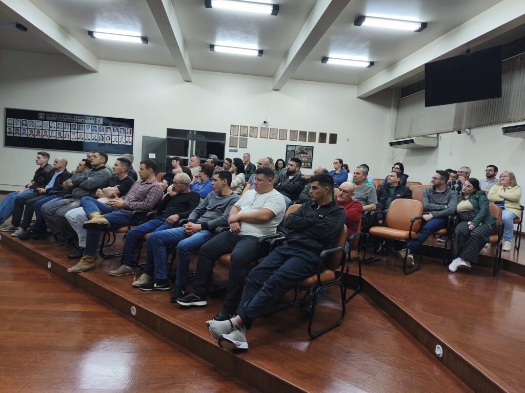 Fórum Regional em Nova Bassano promove reflexão sobre dependência e recuperação