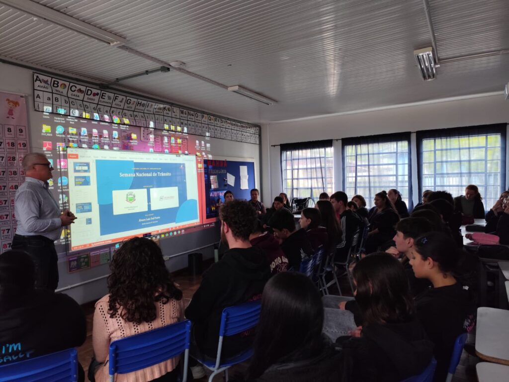 Ações de educação para o trânsito mobilizam estudantes de Nova Prata
