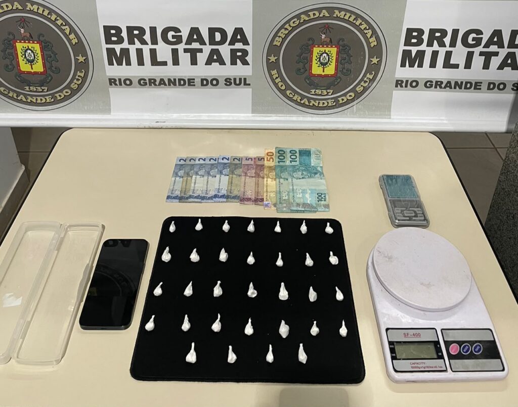 Homem é preso por tráfico de drogas no centro de Nova Prata