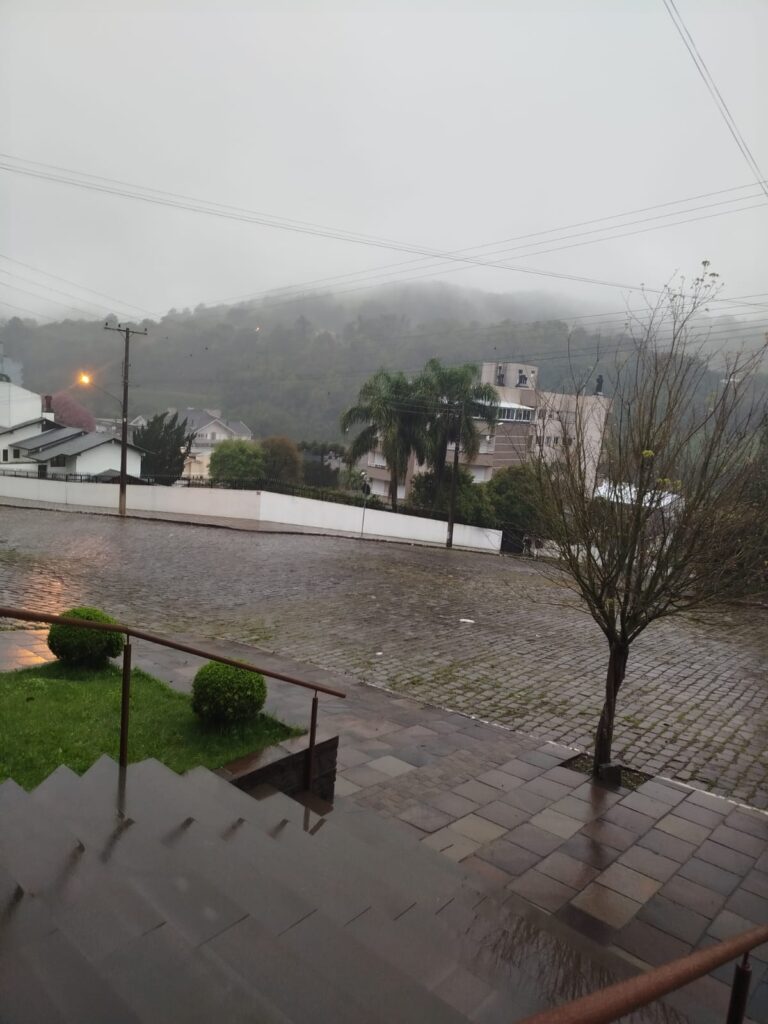 Previsão indica chuva fraca e temperaturas amenas nesta terça-feira em Nova Bassano