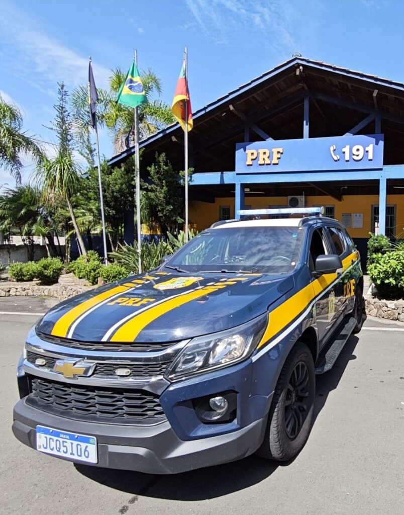 PRF prende foragido da Justiça que usava nome do irmão durante abordagem em Garibaldi