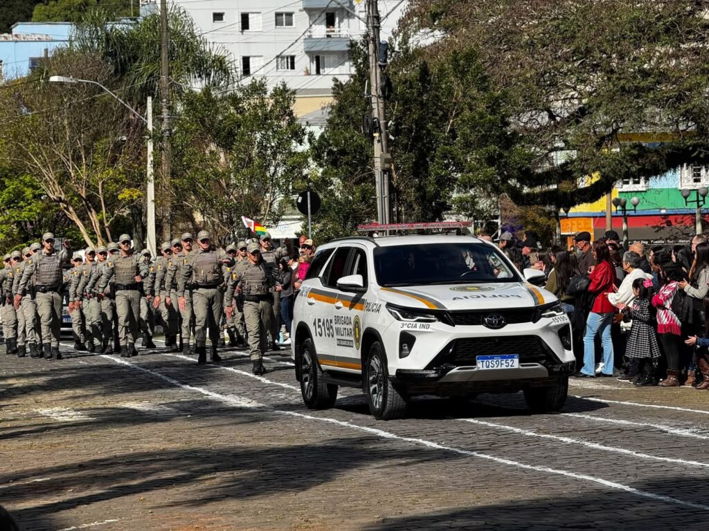 Desfile Cívico-Militar reúne comunidade e celebra o patriotismo em Nova Prata