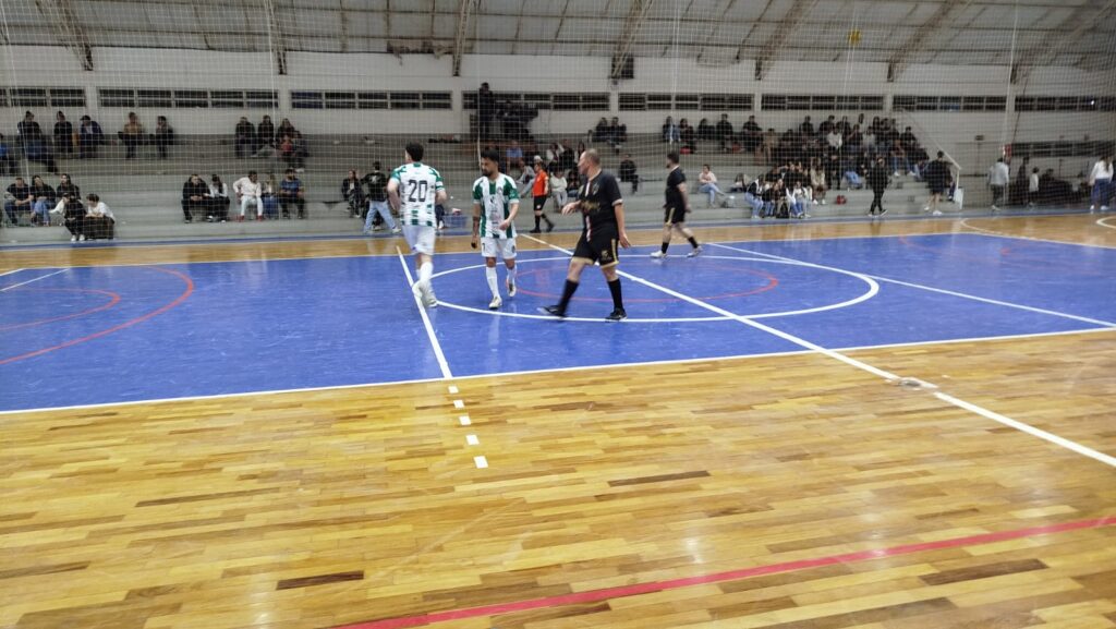 Campeonato Municipal de Futsal de Nova Bassano tem jogos movimentados na 8ª rodada