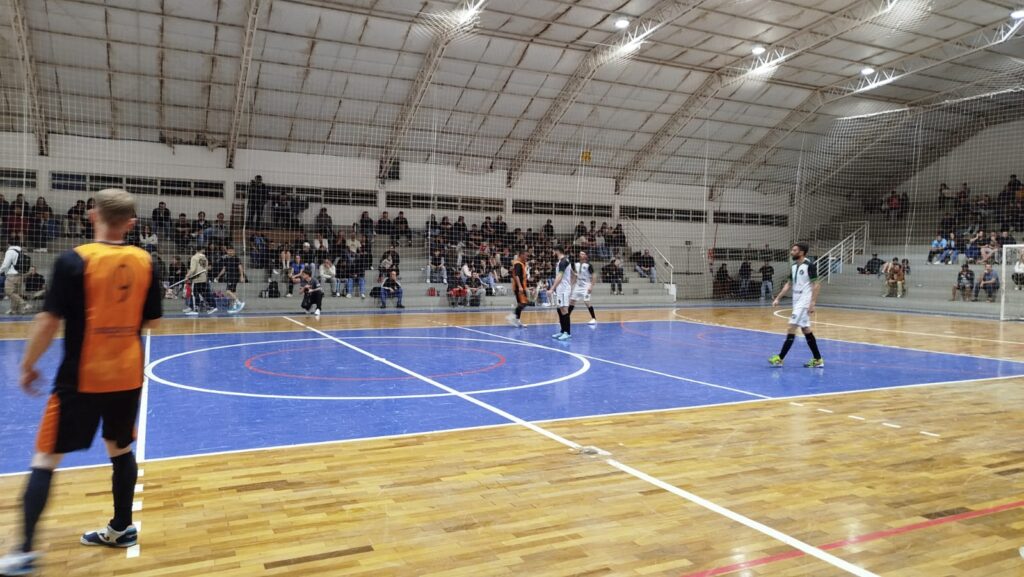 Campeonato Municipal de Futsal de Nova Bassano chega à 9ª rodada nesta quarta-feira
